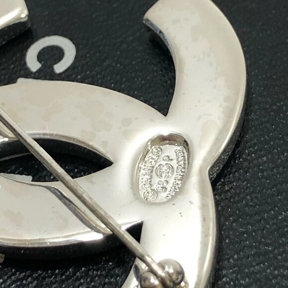 CHANEL CC Logo Vintage Brooch Silver Tone Pin 98P Auth w/Box #2678 - Picture 8 of 10